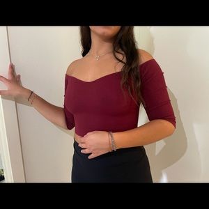 Small/ Medium Off the shoulder Burgundy Top
